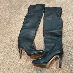 JIMMY CHOO OVER THE KNEE LEATHER BOOTS IN SIZE 37.5  (7.5)